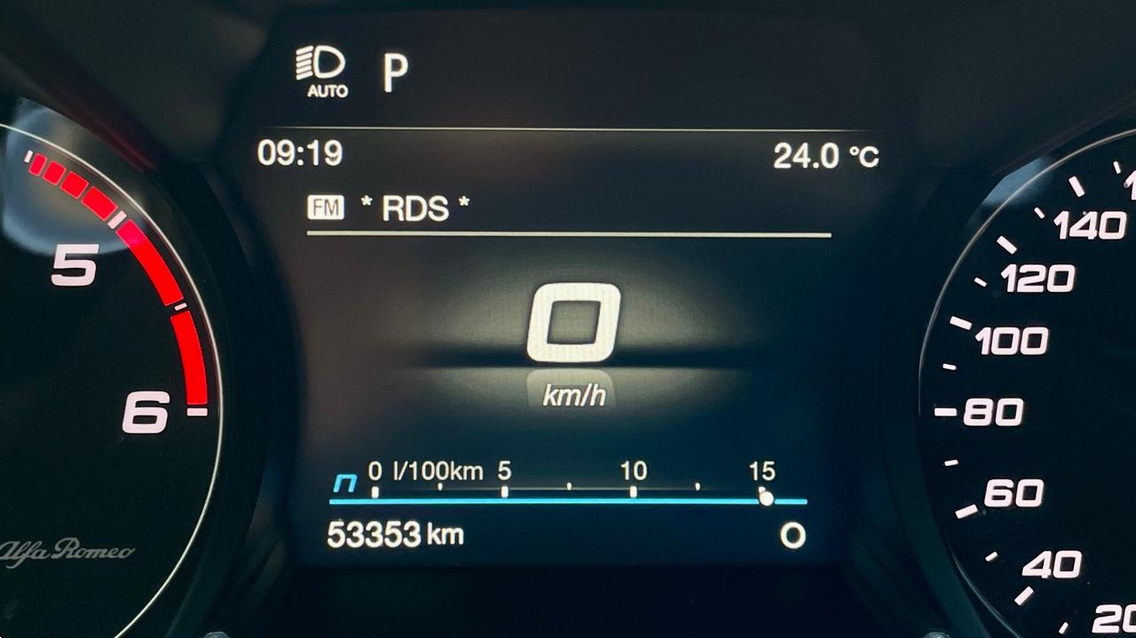 ALFA ROMEO GIULIA 2.2 EXECUTIVE TURBODIESEL 190CV - FULL LED, RETROCAMERA, CAR PLAY