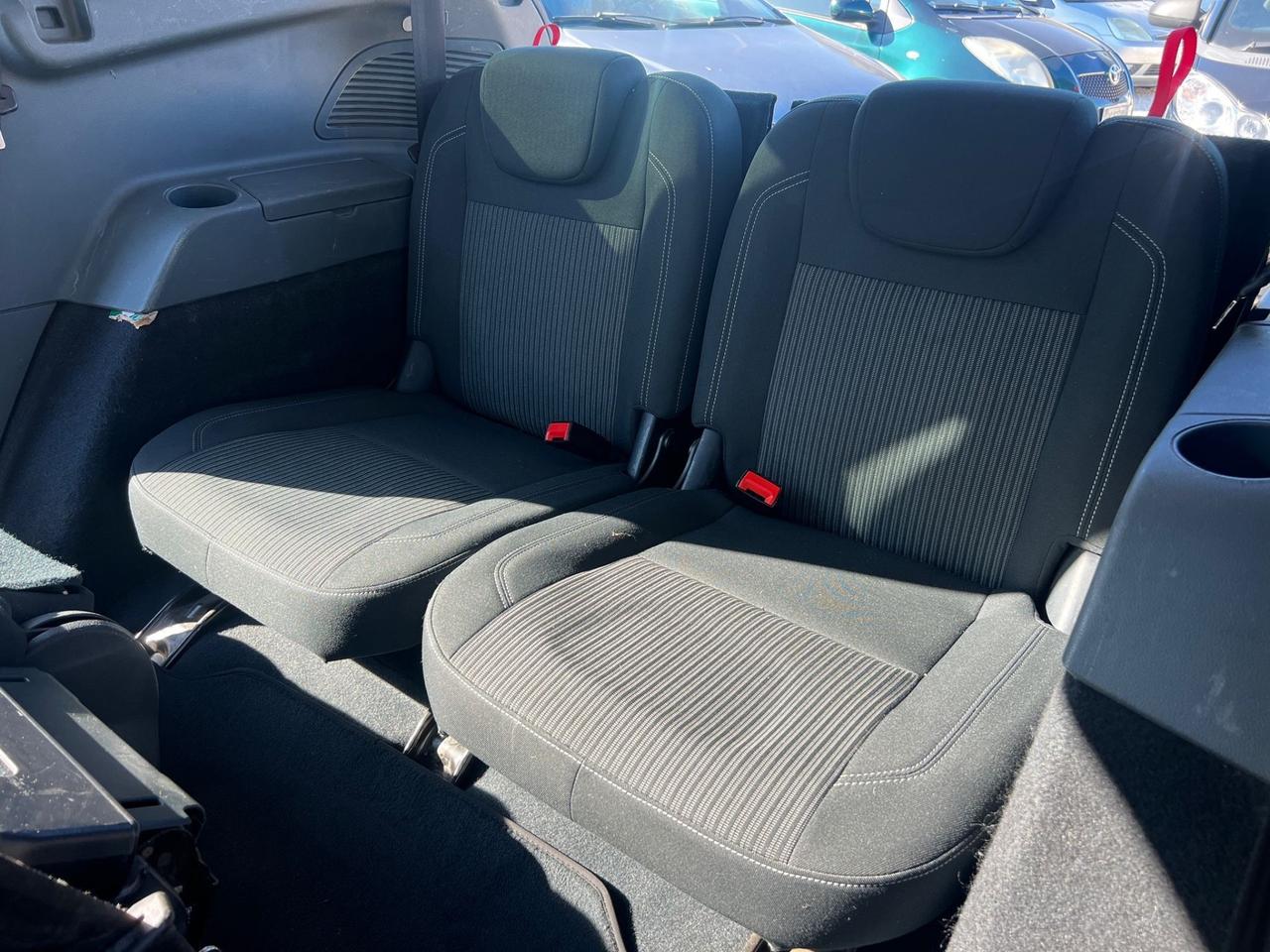 Ford C-Max 1.6 TDCi 115CV Titanium 7 posti