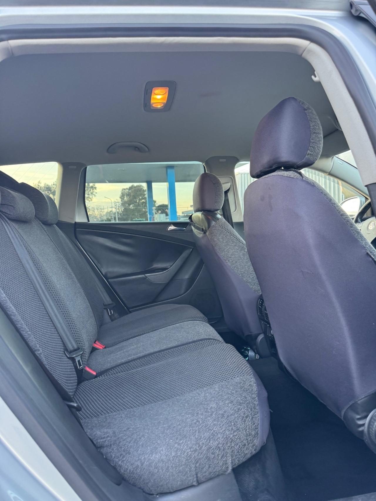 Volkswagen Passat 2.0 16V FSI Var. Comfortline