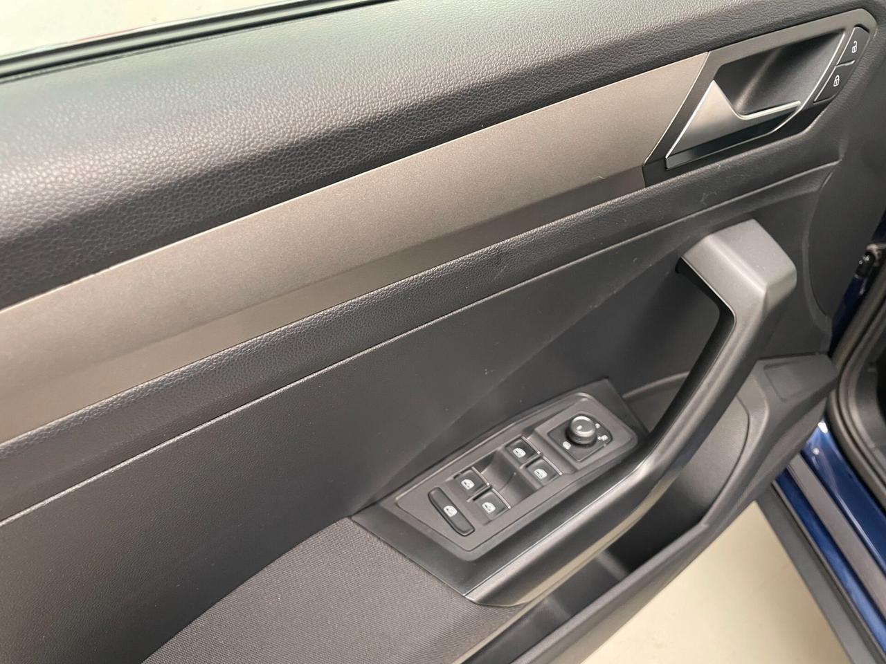 Volkswagen T-Roc 2.0 TDI 150 CV DSG Business BlueMotion Tec