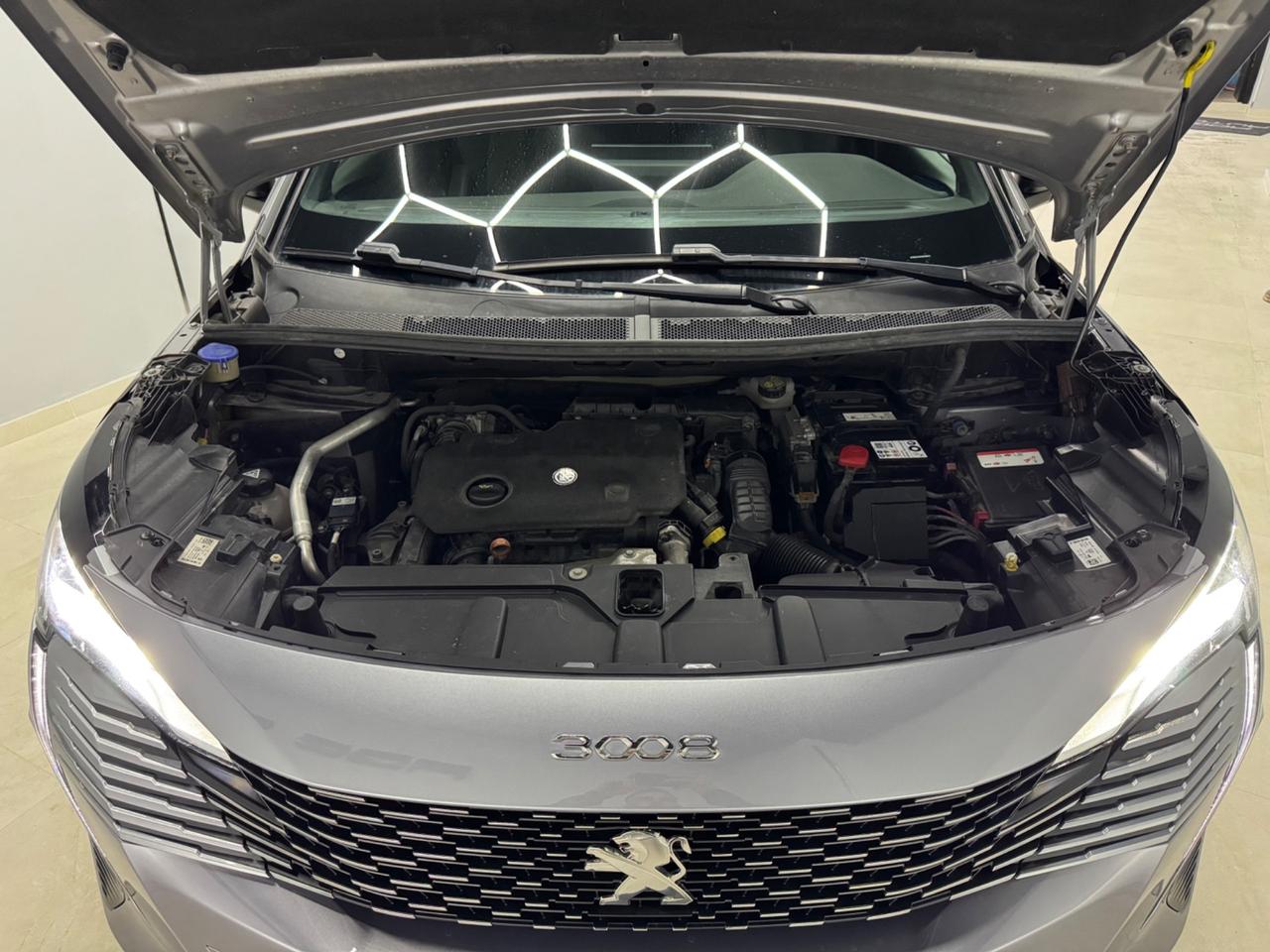 Peugeot 3008 BlueHDi 130 S&S EAT8 Allure