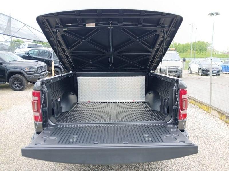 Dodge RAM 1500 5.7 V8 Laramie Night N1