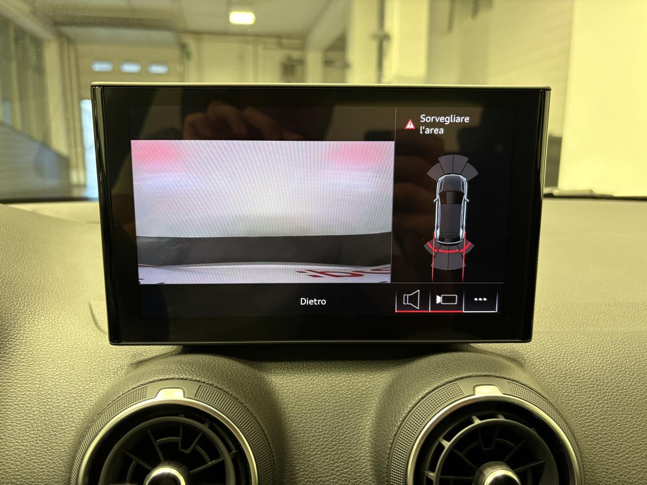 AUDI Q2 2.0 TDI S-TRONIC S-LINE EDITION