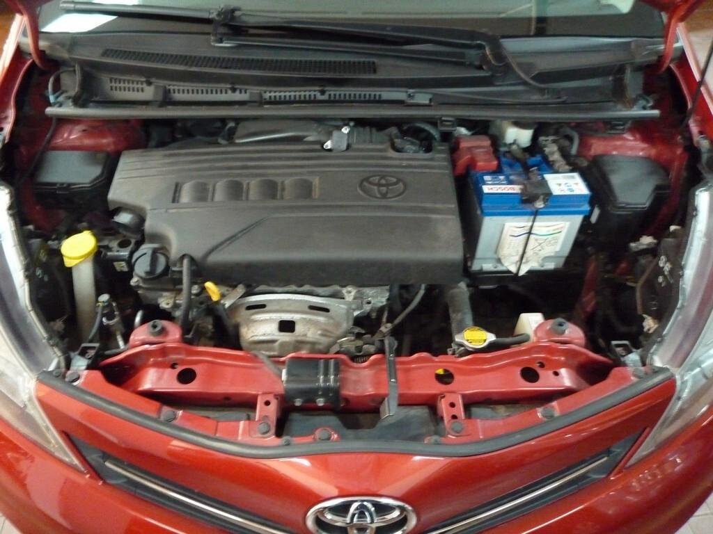 Toyota Yaris 1.3 5 porte Lounge