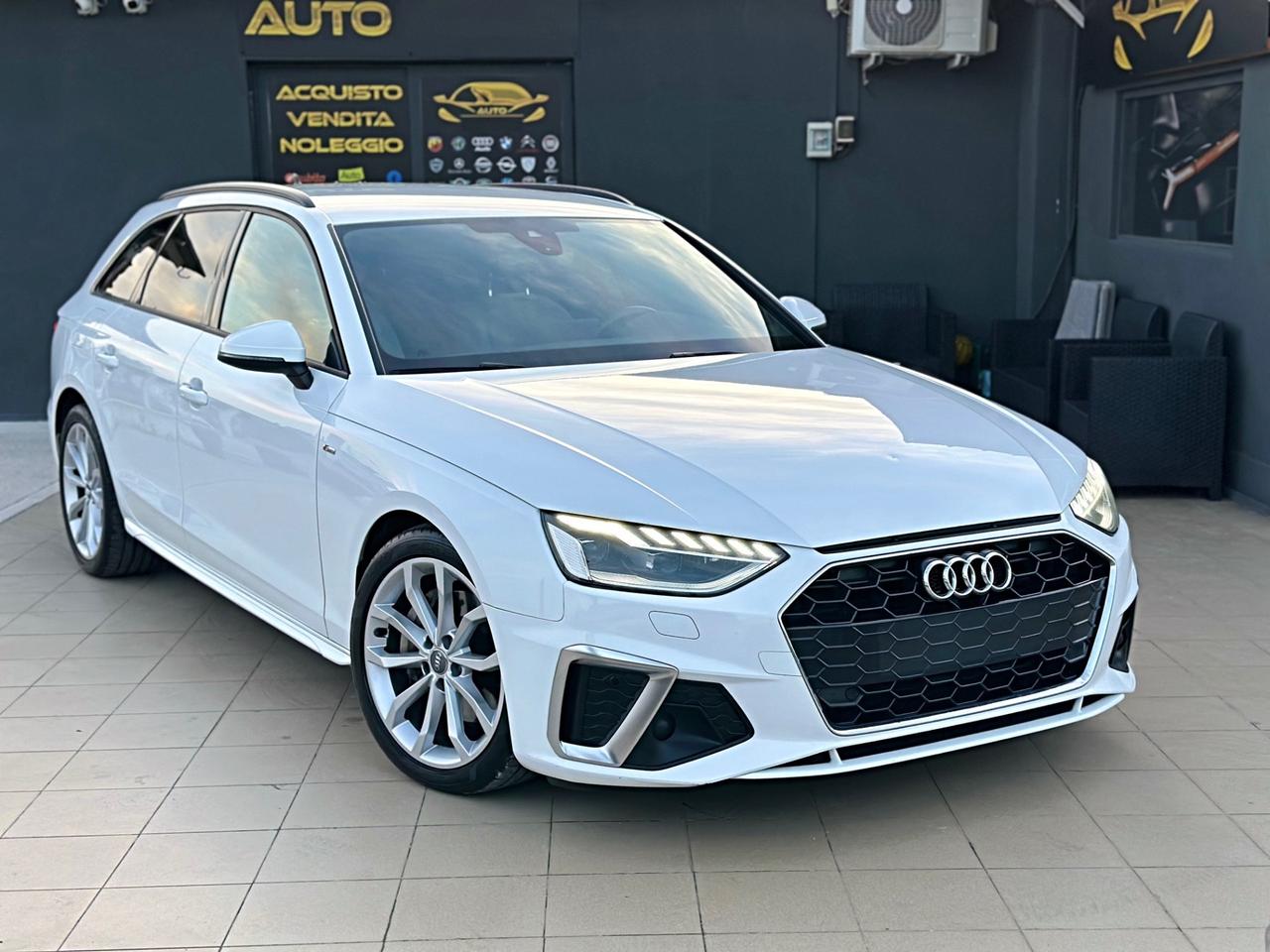 Audi A4 Avant 40 TDI S tronic Garanzia
