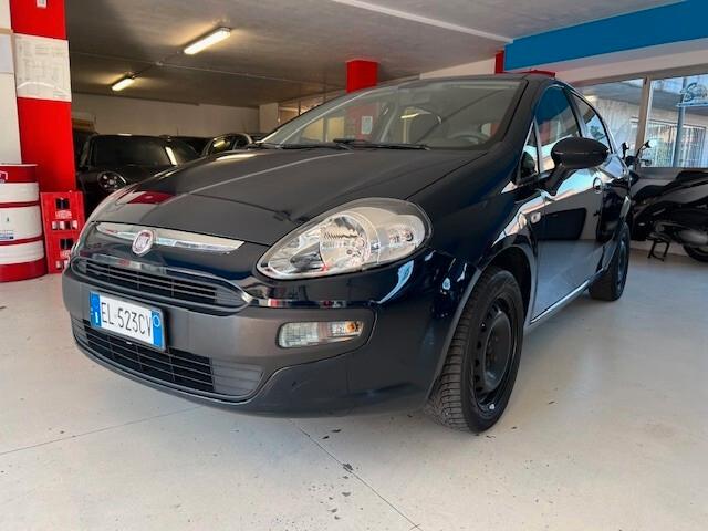 FIAT PUNTO EVO 1.2 BENZINA 69CV IN OTTIME CONDIZIONI ADATTA E NEO PATENTATI