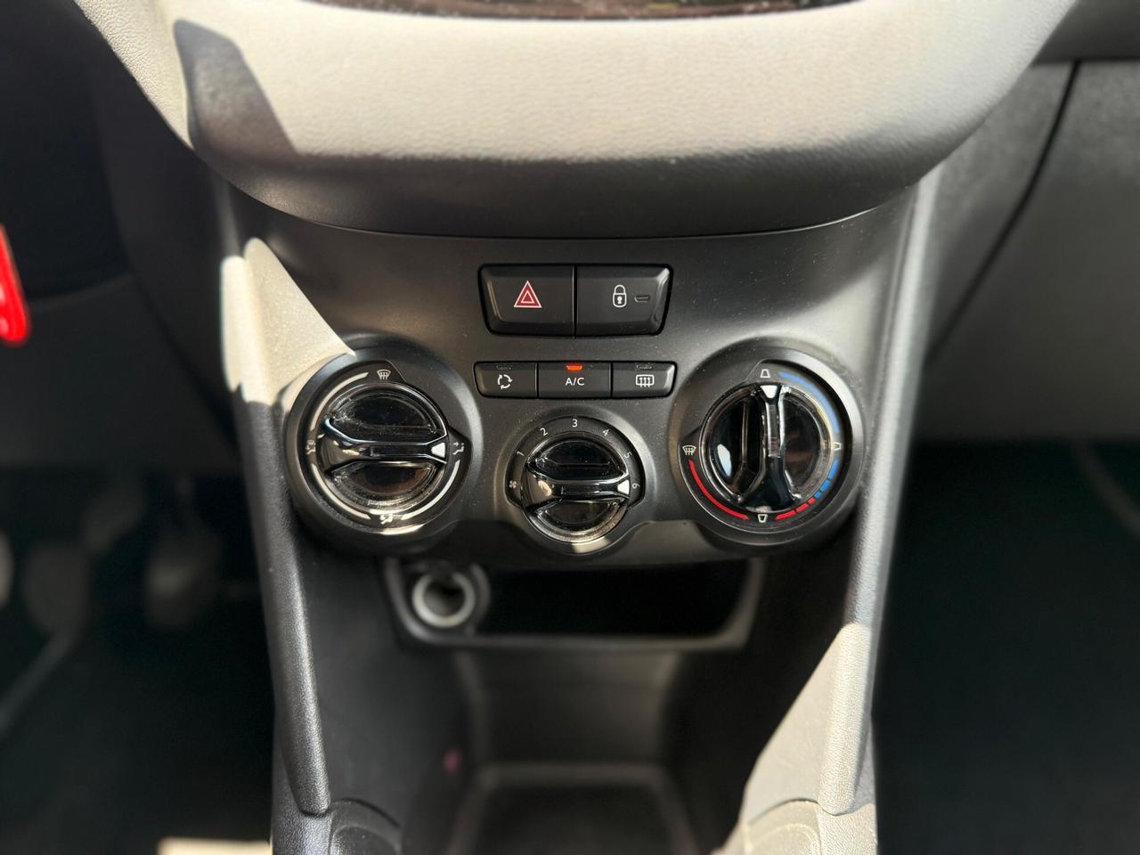 Peugeot 208 1.2 VTi 82 CV 5 porte Active