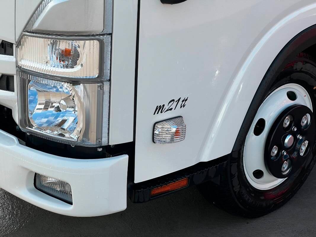 Isuzu M 21 TT Passo E ribaltabile trilaterale