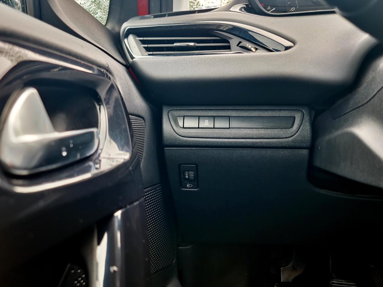 Peugeot 208 PureTech 68 5 porte Active 2017-E6B Manuale NEO