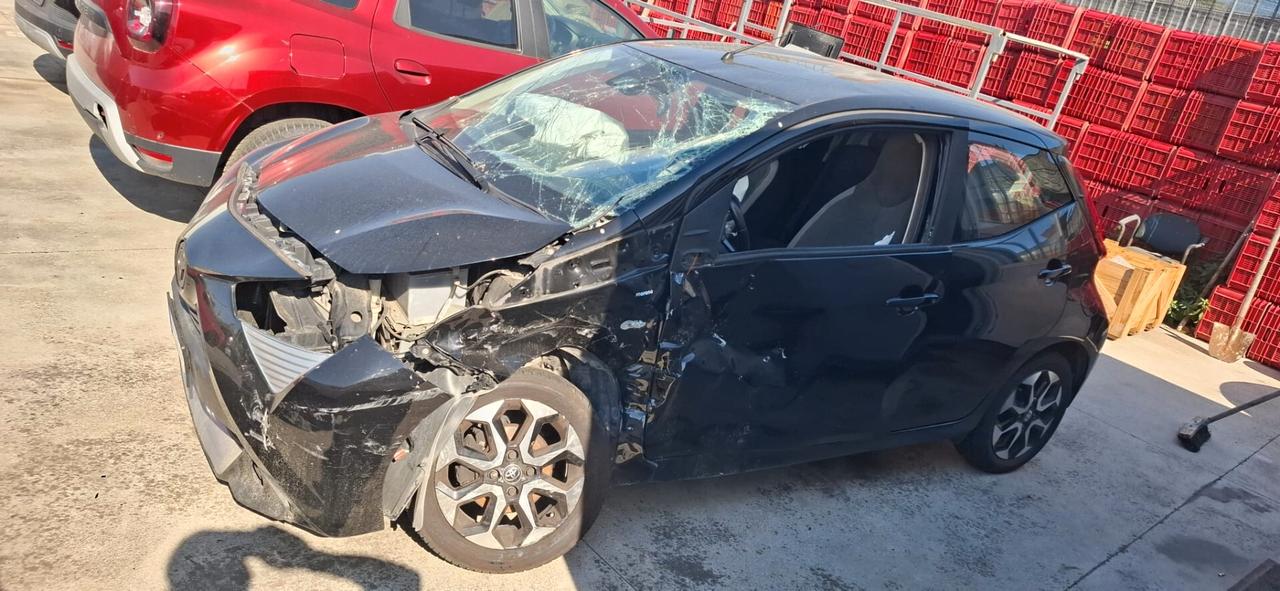 2020 Toyota Aygo Connect 1.0 VVT-i 72 CV 5 porte x-music