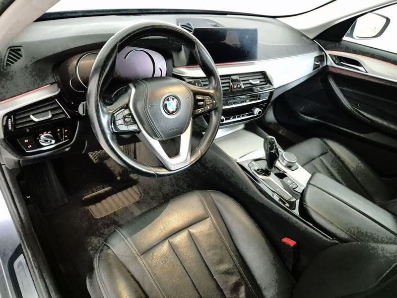 BMW Serie 5 Touring Serie 5 G31 2017 Touring Diese 520d Touring Luxury auto