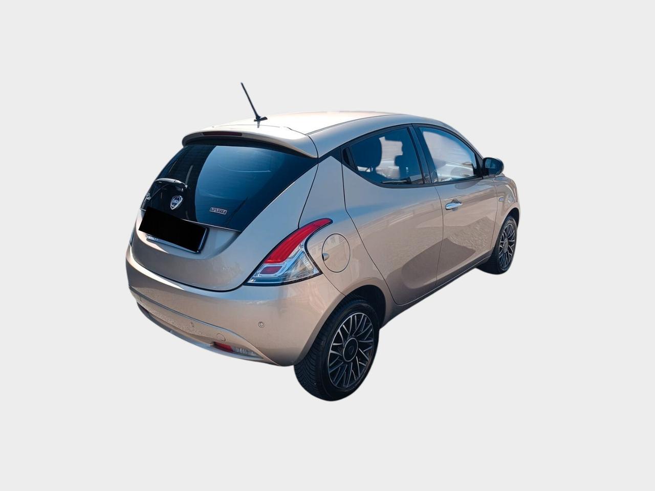 Lancia Ypsilon 1.0 FireFly 5 porte S&S Hybrid Ecochic Gold