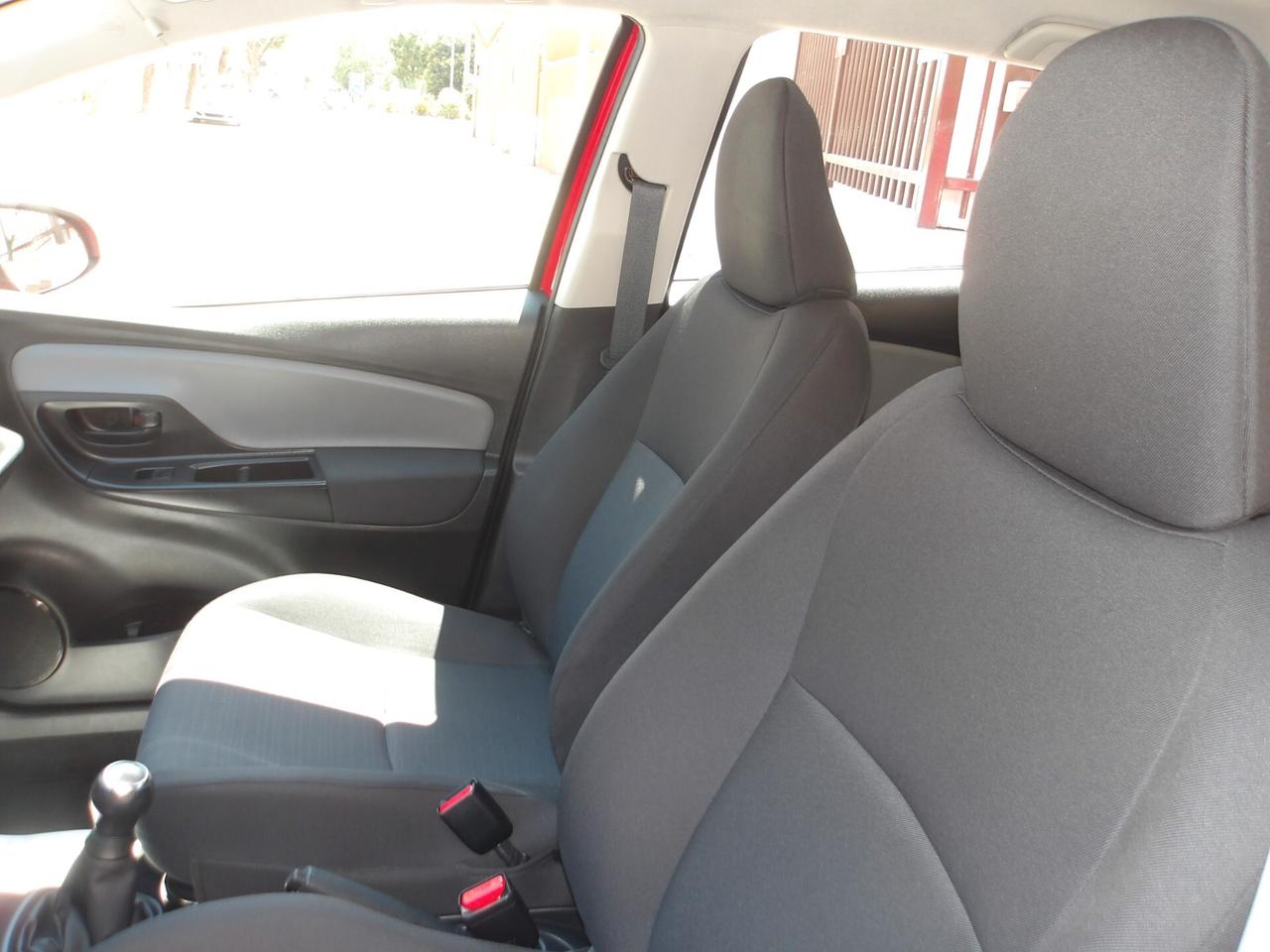 TOYOTA YARIS 1.0 BENZ-36.000 KM-2016