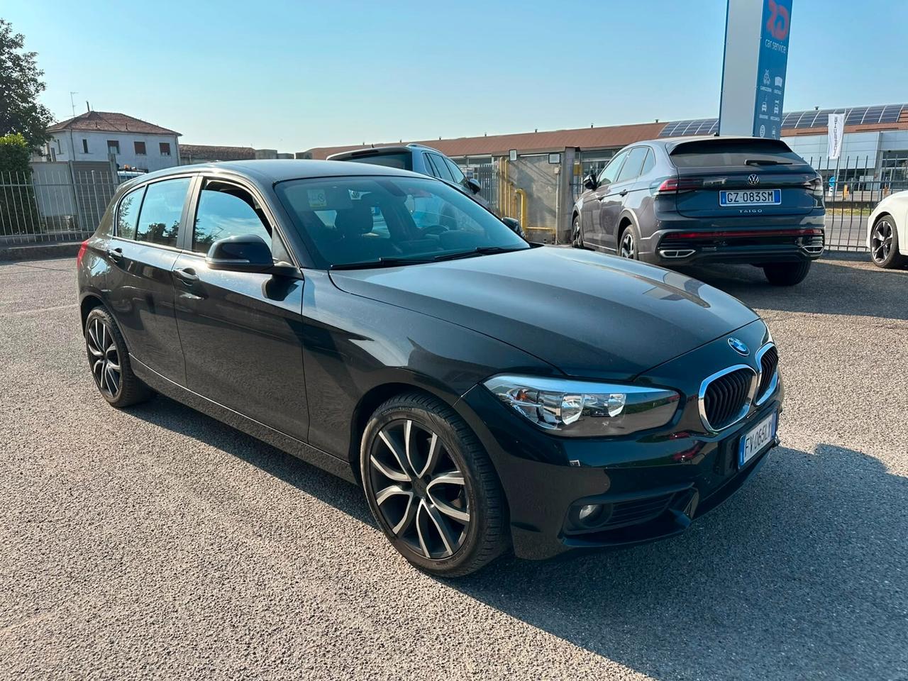 BMW 118D IN ARRIVO