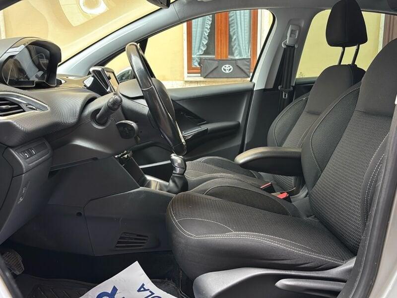 Peugeot 208 208 5p 1.2 puretech Allure gpl 82cv