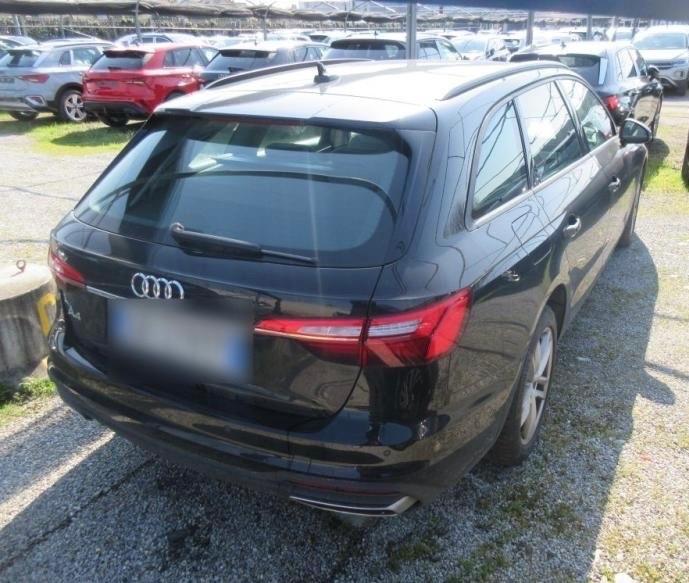 Audi A4 Avant 30 TDI/136 CV S tronic
