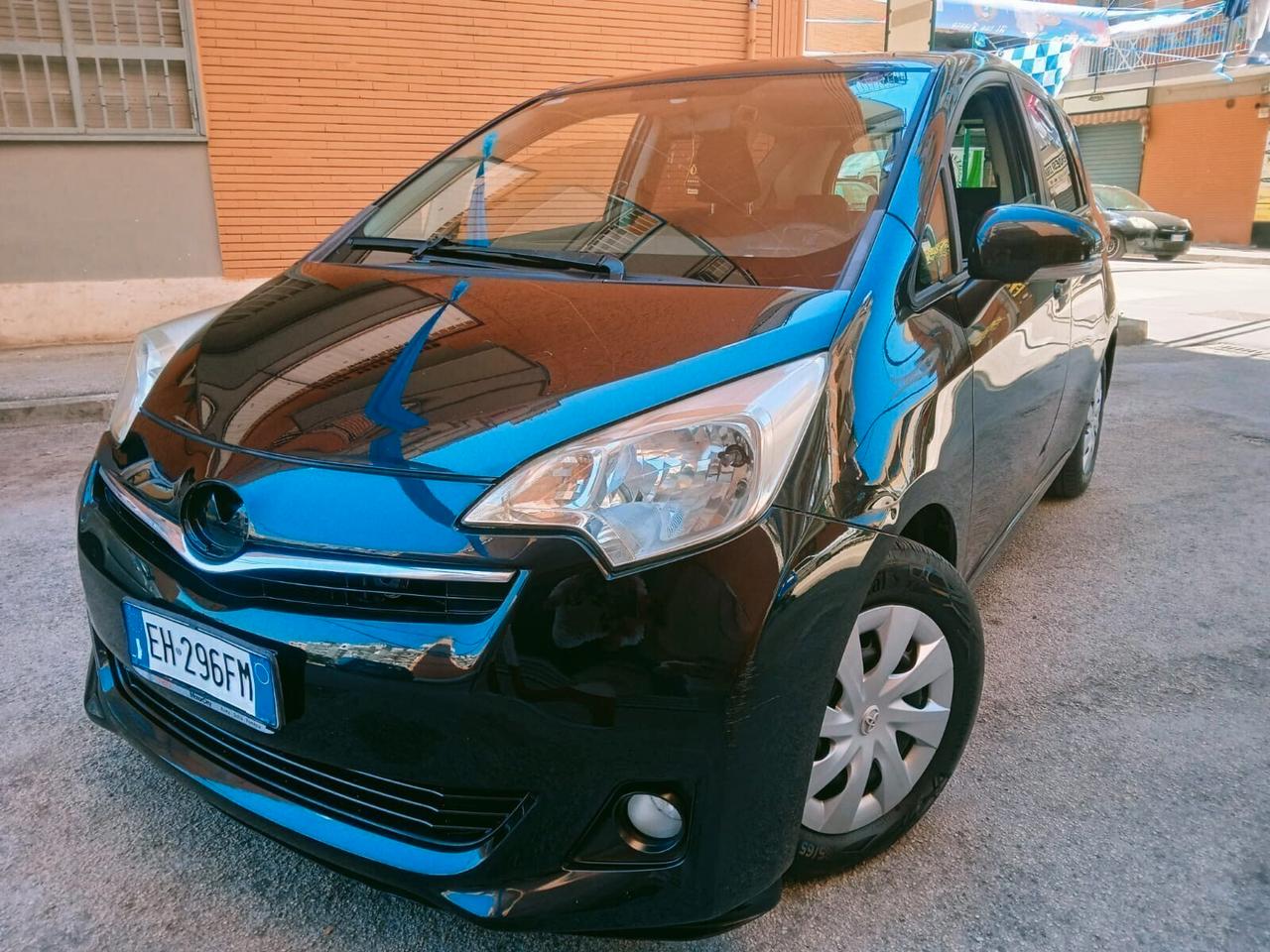 Toyota Verso Verso-S 1.4D MT Active