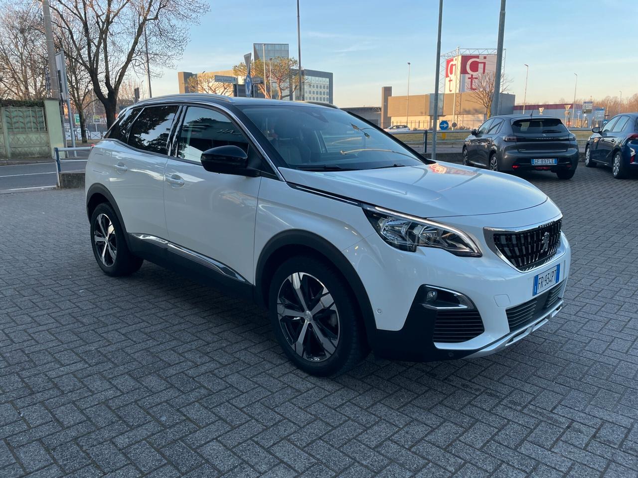 Peugeot 3008 BlueHDi 130 EAT8 Allure