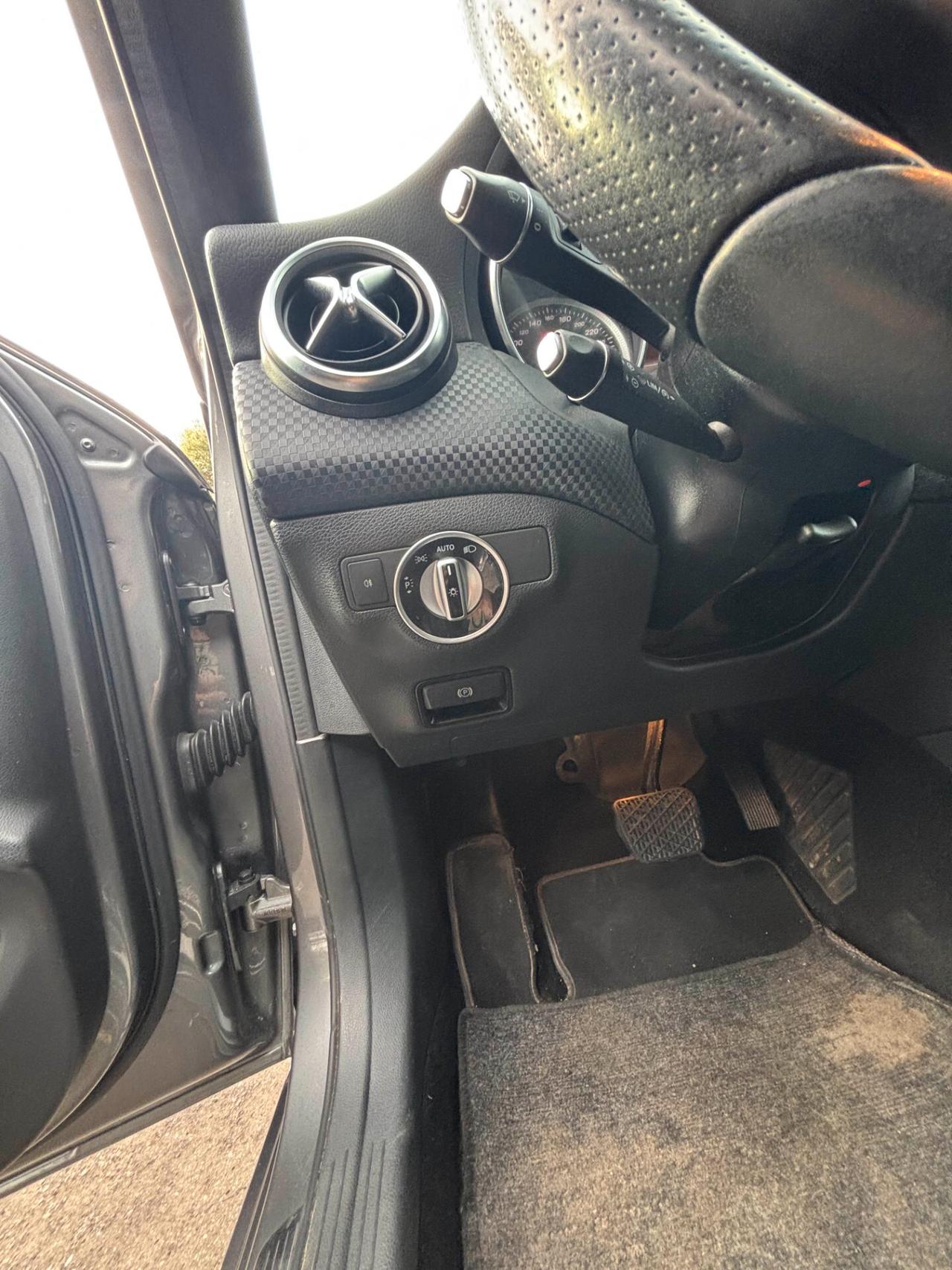 Mercedes-benz A 180 d Automatic Premium
