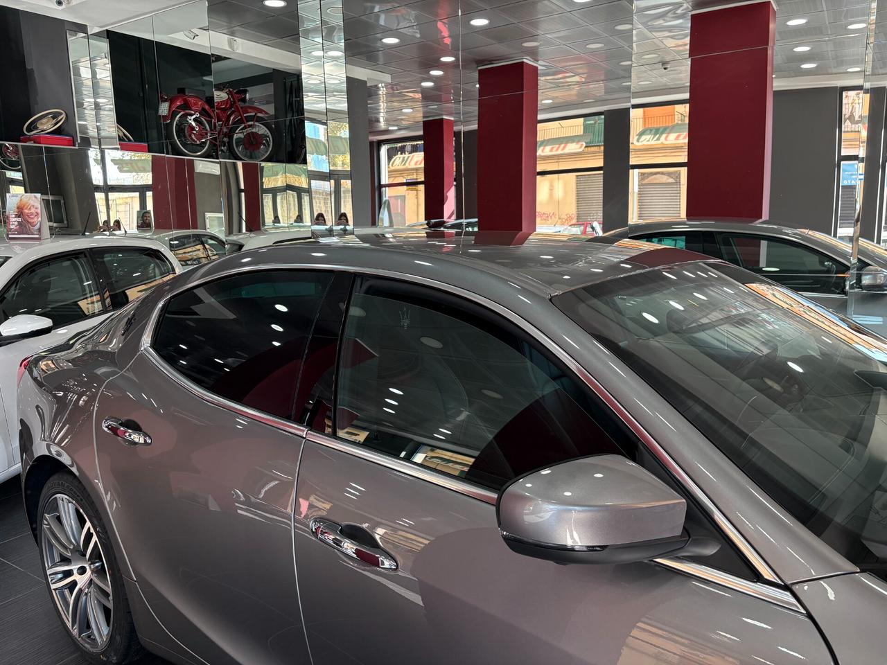 Maserati Ghibli 3.0 V6 Modena 350cv RWD auto ITALIANA