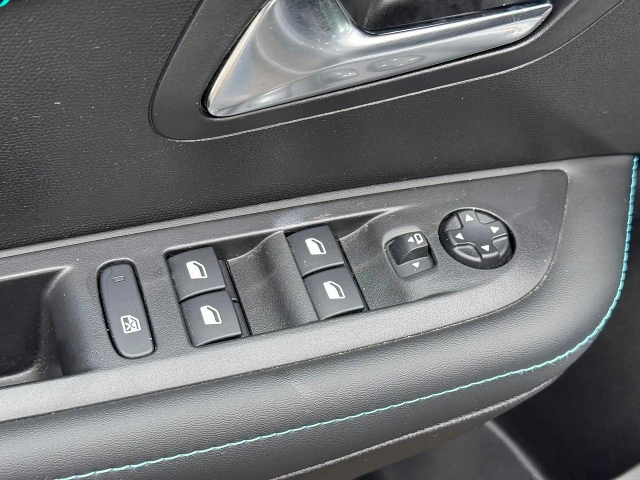 Peugeot 208 PureTech 100 Stop&Start 5 porte Allure Pack