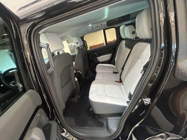 LAND ROVER Defender 110 3.0D I6 200 CV AWD Auto X-Dynamic SE