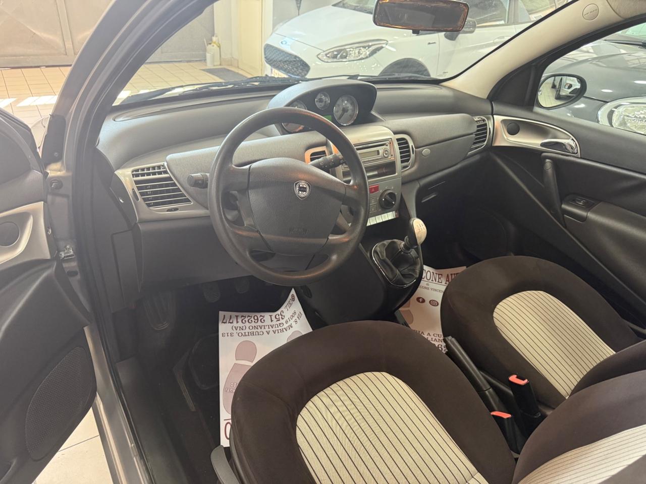 Lancia Ypsilon 1.2 gpl 150 mila km