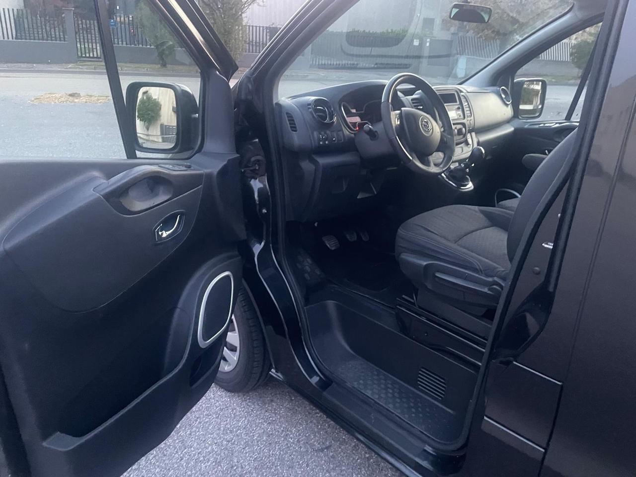 Opel Vivaro 27 1.6 BiTurbo S&S EcoFLEX PC-TN Combi 9 Posti 2015