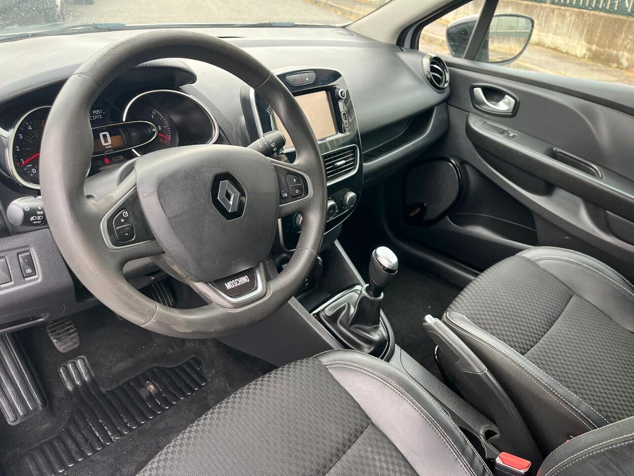 Renault Clio dCi 8V 75 CV 5 porte Moschino Life