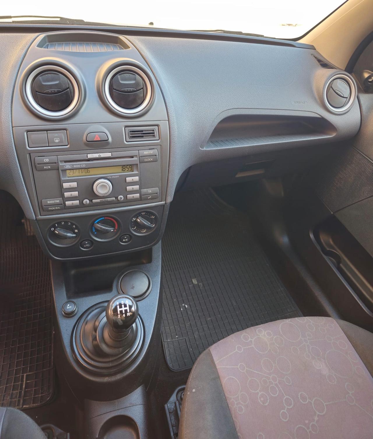 Ford Fiesta 1.4 TDCi 5p. Ghia