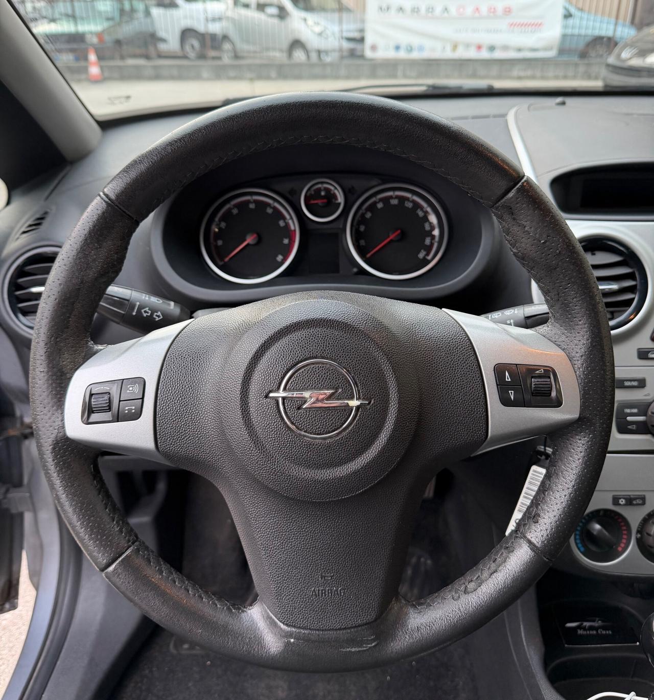 Opel Corsa 1.2- Revisionata alla consegna- Neopatentati