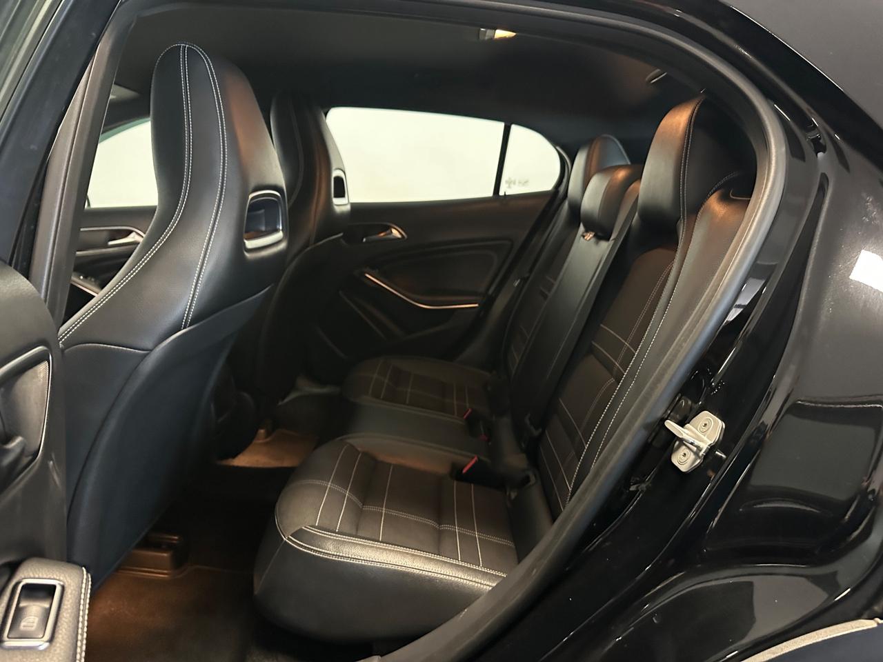 MERCEDES-BENZ GLA 220 CDI 170CV AUTOMATICA SPORT