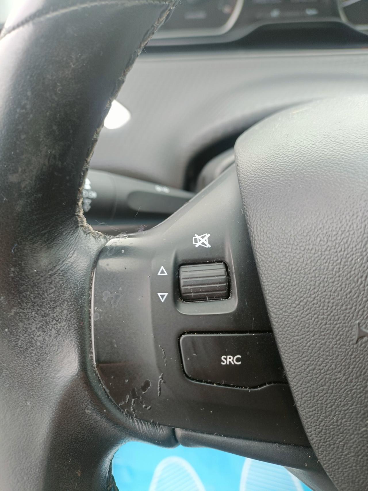 Peugeot 208 BlueHDi 75 5 porte Allure