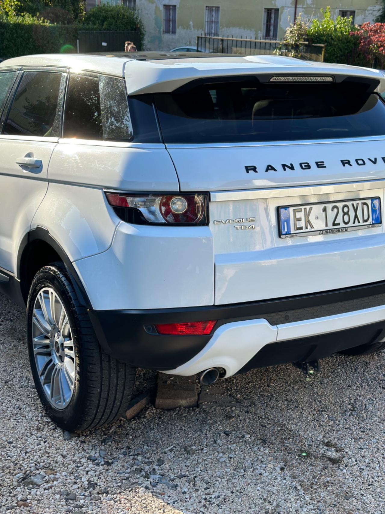 Land Rover EVOQUE 2.2 TD4 5p. PRESTIGE TETTO PELLE FULL