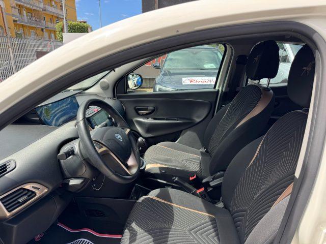 LANCIA Ypsilon 1.0 5 p S&S Alberta Ferretti Hybrid