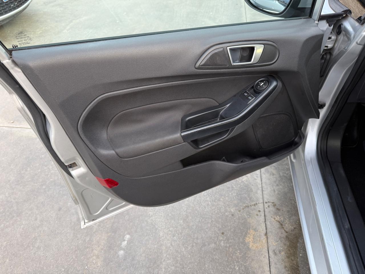 Ford Fiesta 1.0 80CV 5 porte