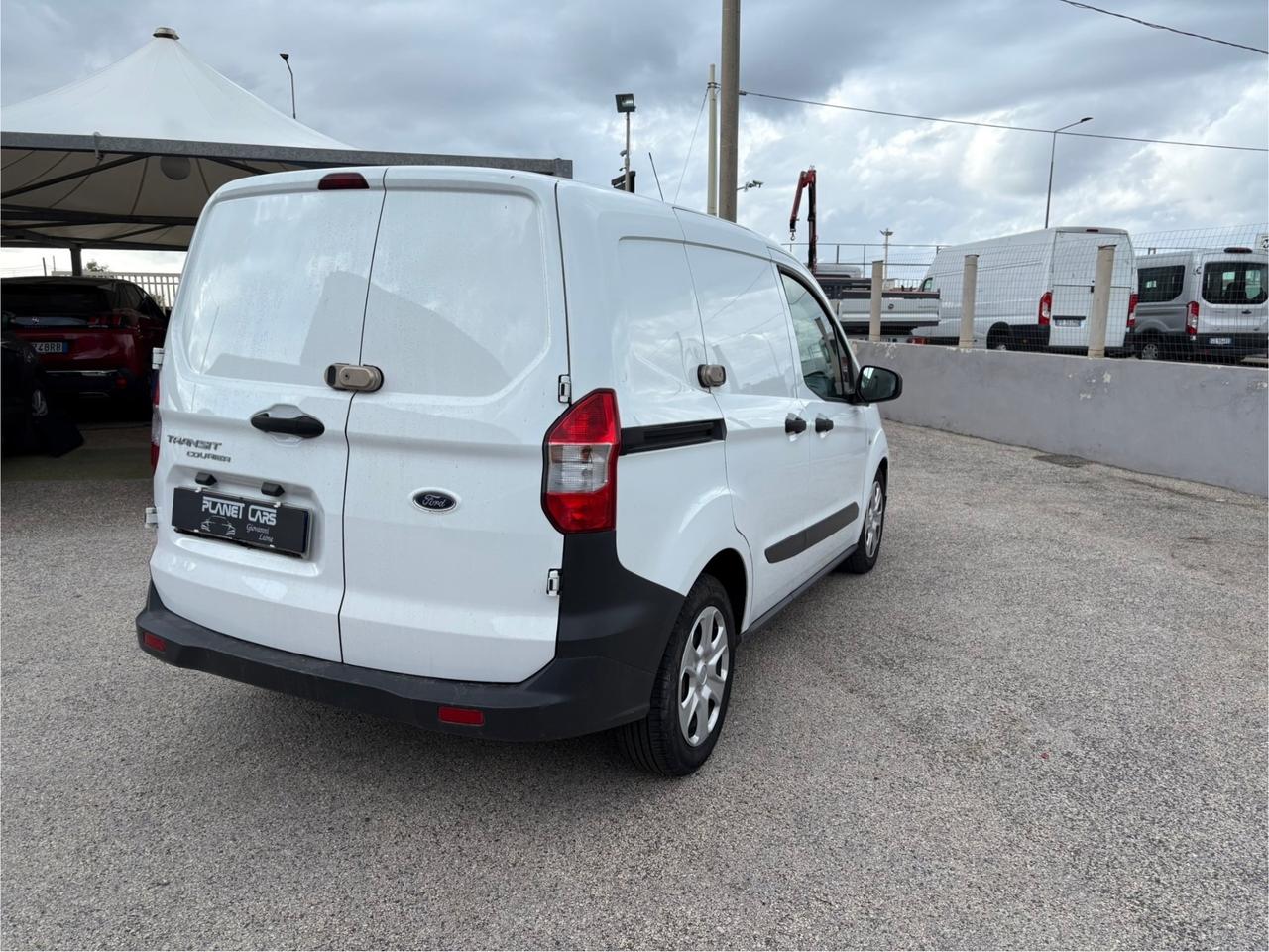 Ford Transit Courier 1.5 TDCi 75CV Van Entry