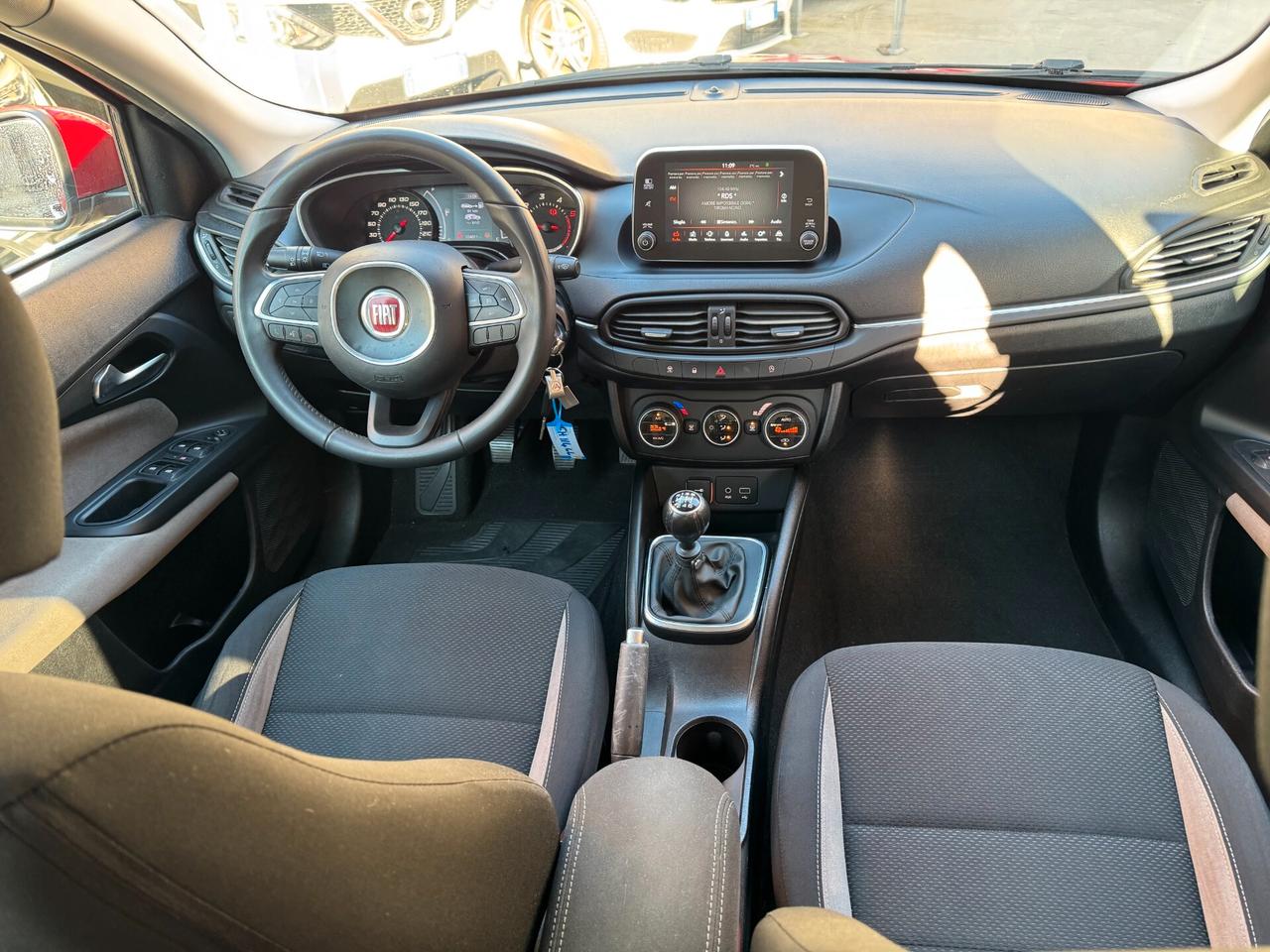 Fiat Tipo 1.6 Mjt S&S SW Lounge 120cv full optional KM. 104.000 TAGLIANDATI