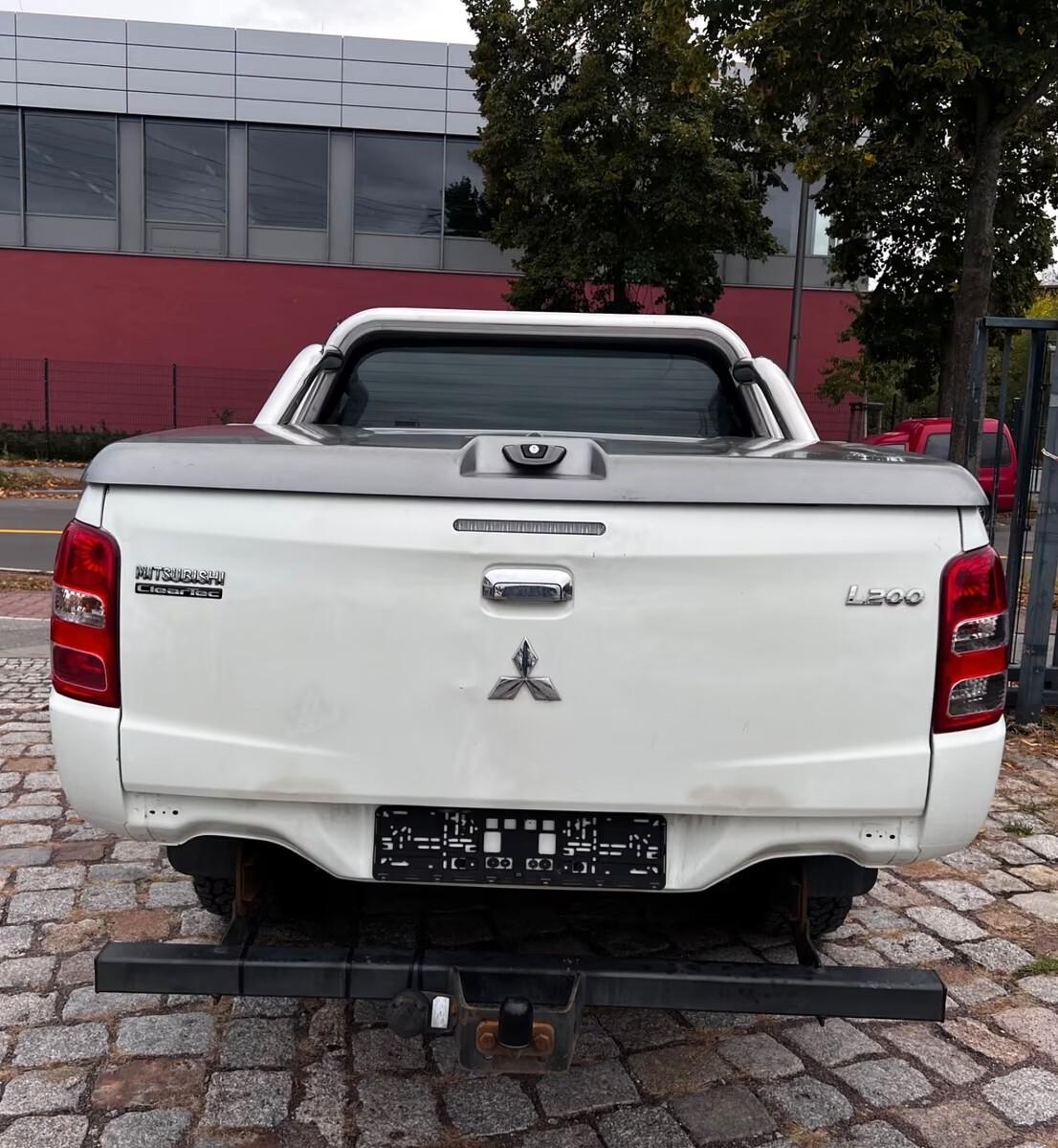 Mitsubishi L200 doppia cabina GANCIO+CERCHI