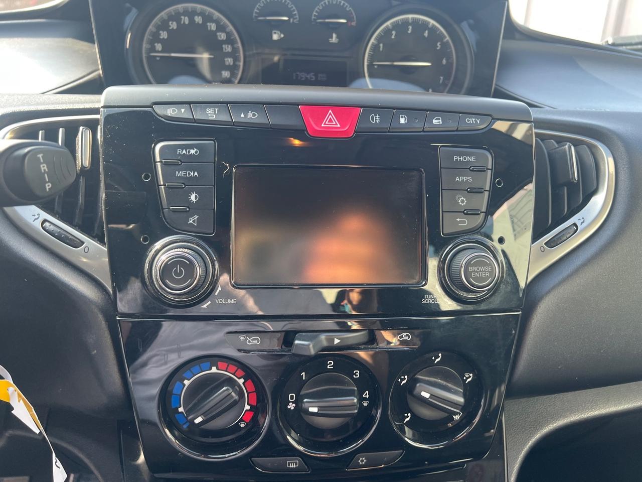 Lancia Ypsilon 1.2 GPL Gold | 2018