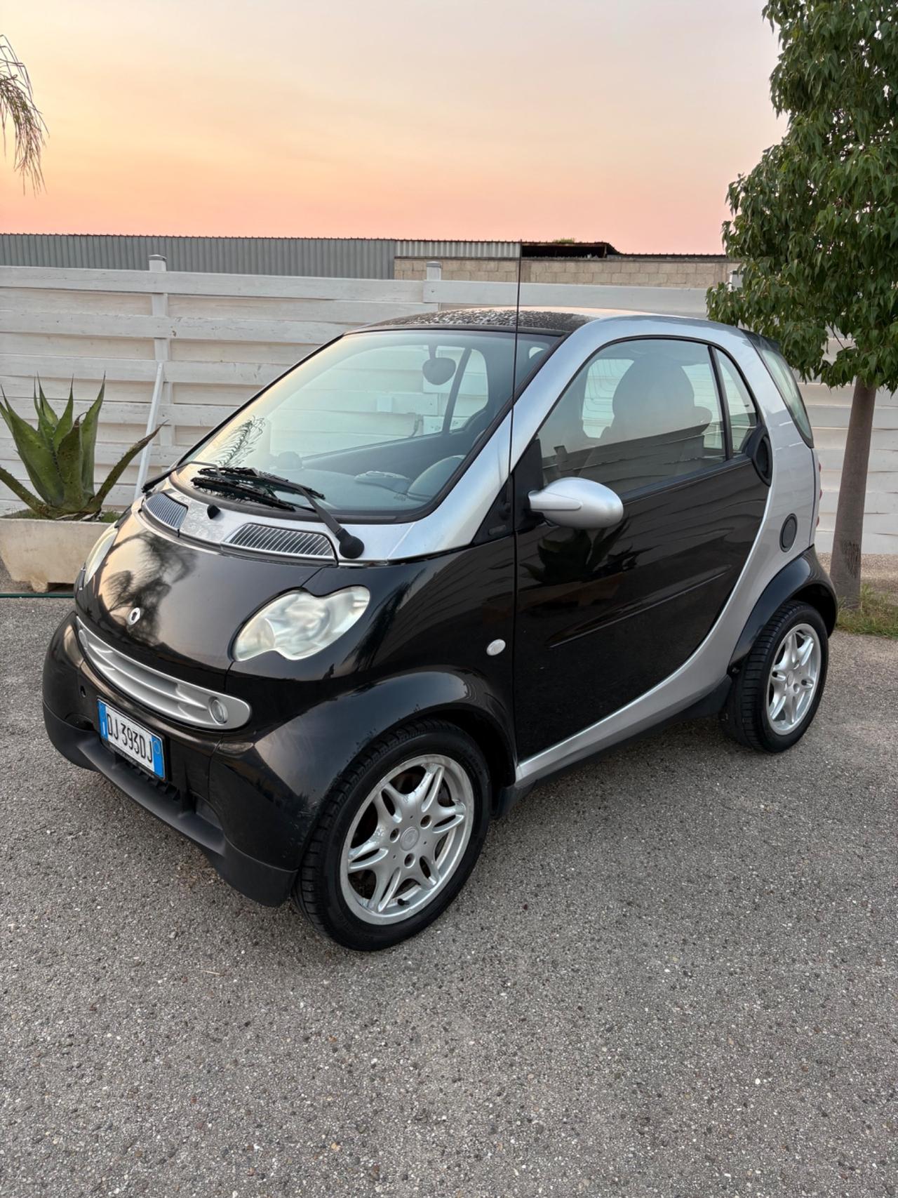 Smart 700 city-coupé