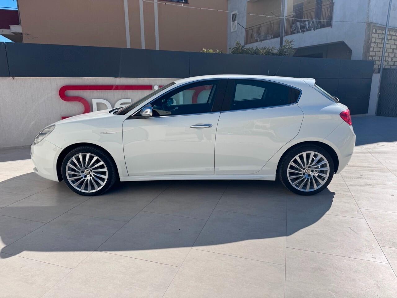 Alfa Romeo Giulietta 1.6 JTDm-2 105 CV Distinctive