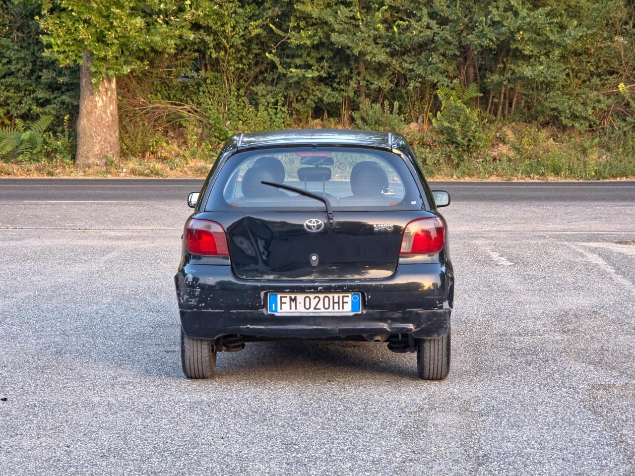 Toyota Yaris 1.0i 16V cat 5 porte Sol CV-65 GPL E3 Manuale NEO 2004