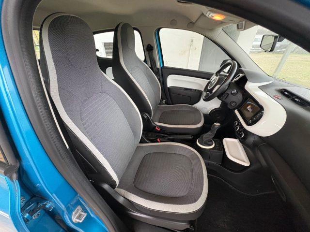 RENAULT Twingo SCe Lovely POCHI CHILOMETRI NAVIGATORE