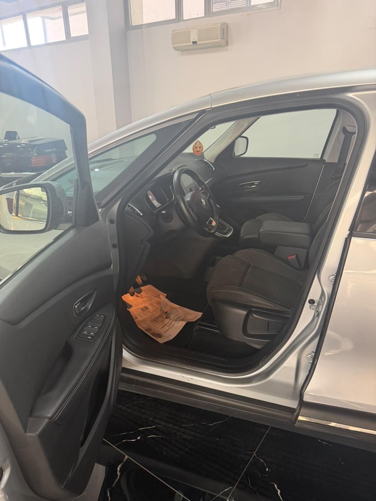 Renault Scenic Scénic dCi 8V 110 CV Energy Bose