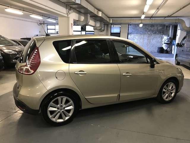 Renault Scenic Scenic III X-Mod 1.6 dci Luxe 130cv