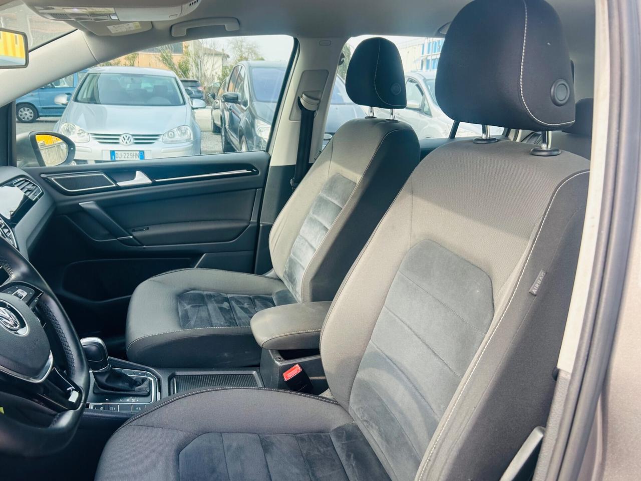 Volkswagen Golf Sportsvan Variant Business 1.6 TDI 110 CV DSG Highline BMT