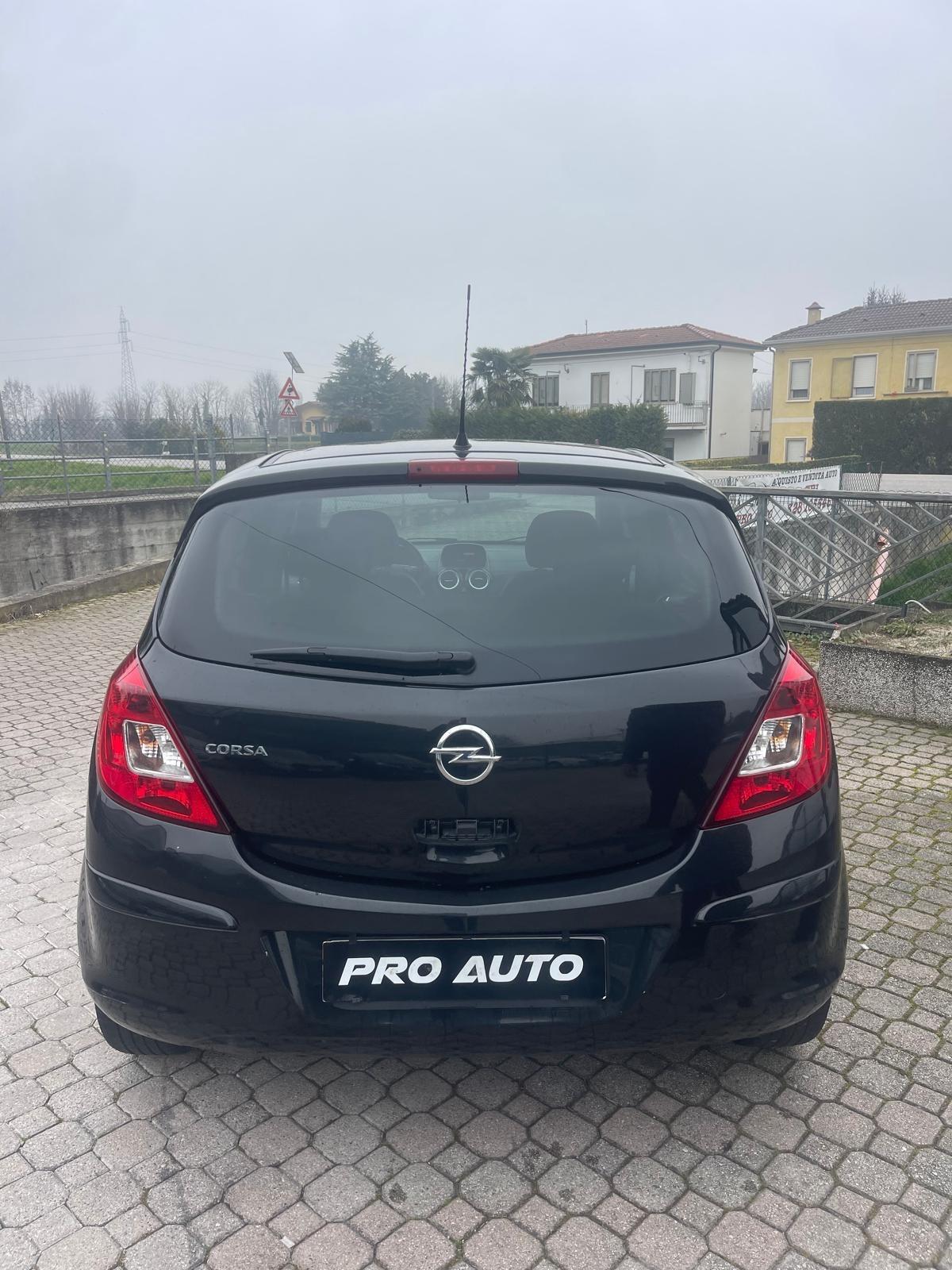 Opel Corsa 1.2 85CV 5 porte GPL-TECH Edition