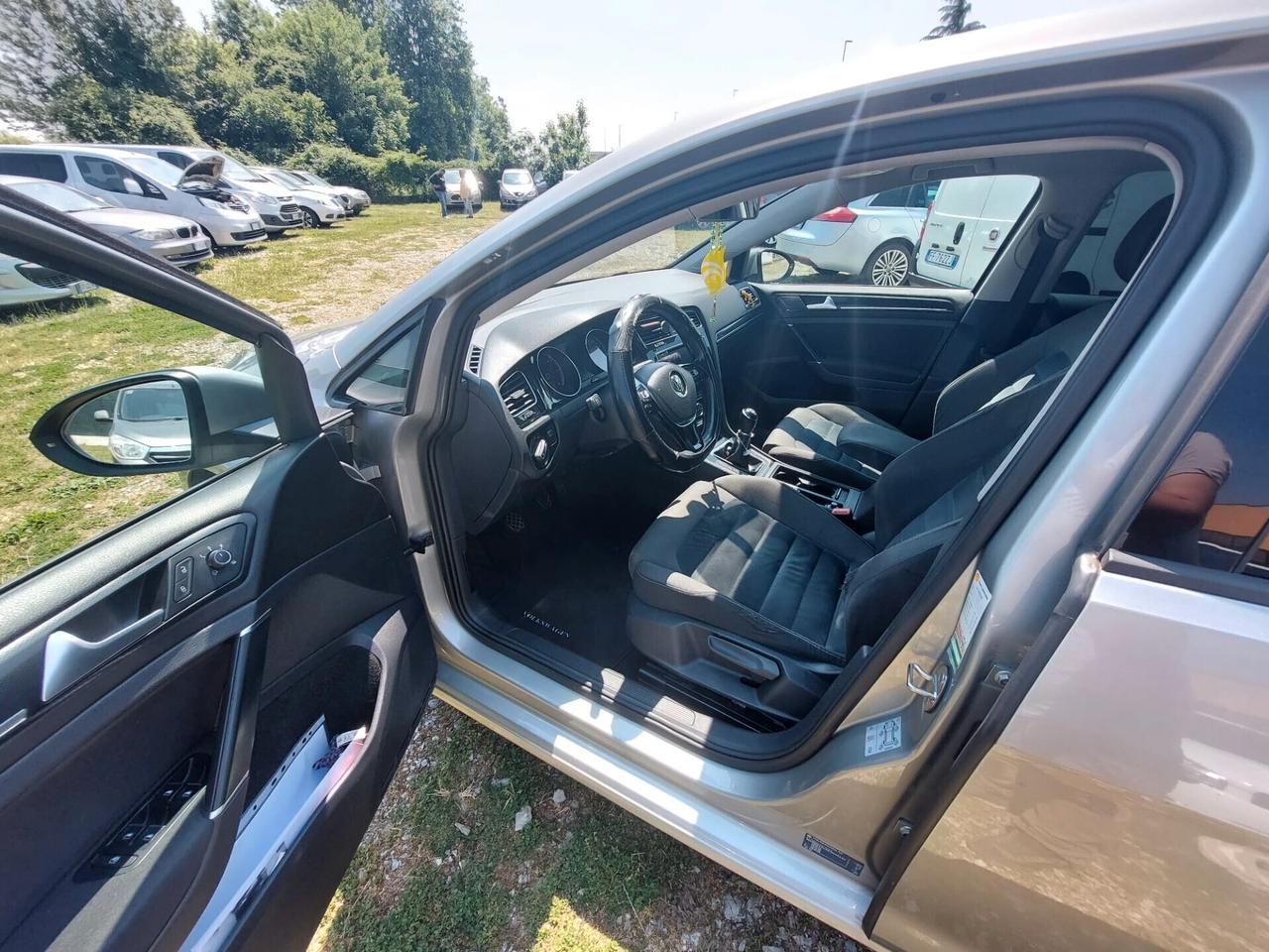 Volkswagen Golf 1.6 TDI 5p. Highline BlueMotion Technology
