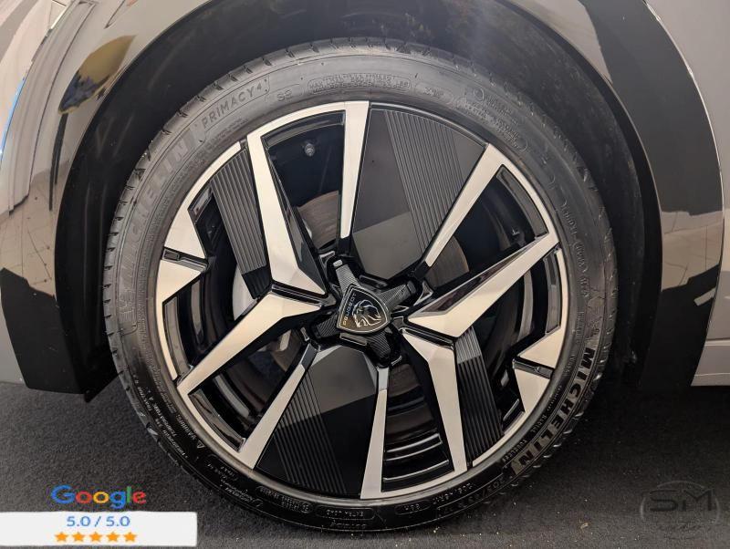 Peugeot 208 1.2 hybrid GT Exclusive 145cv e-dcs 6